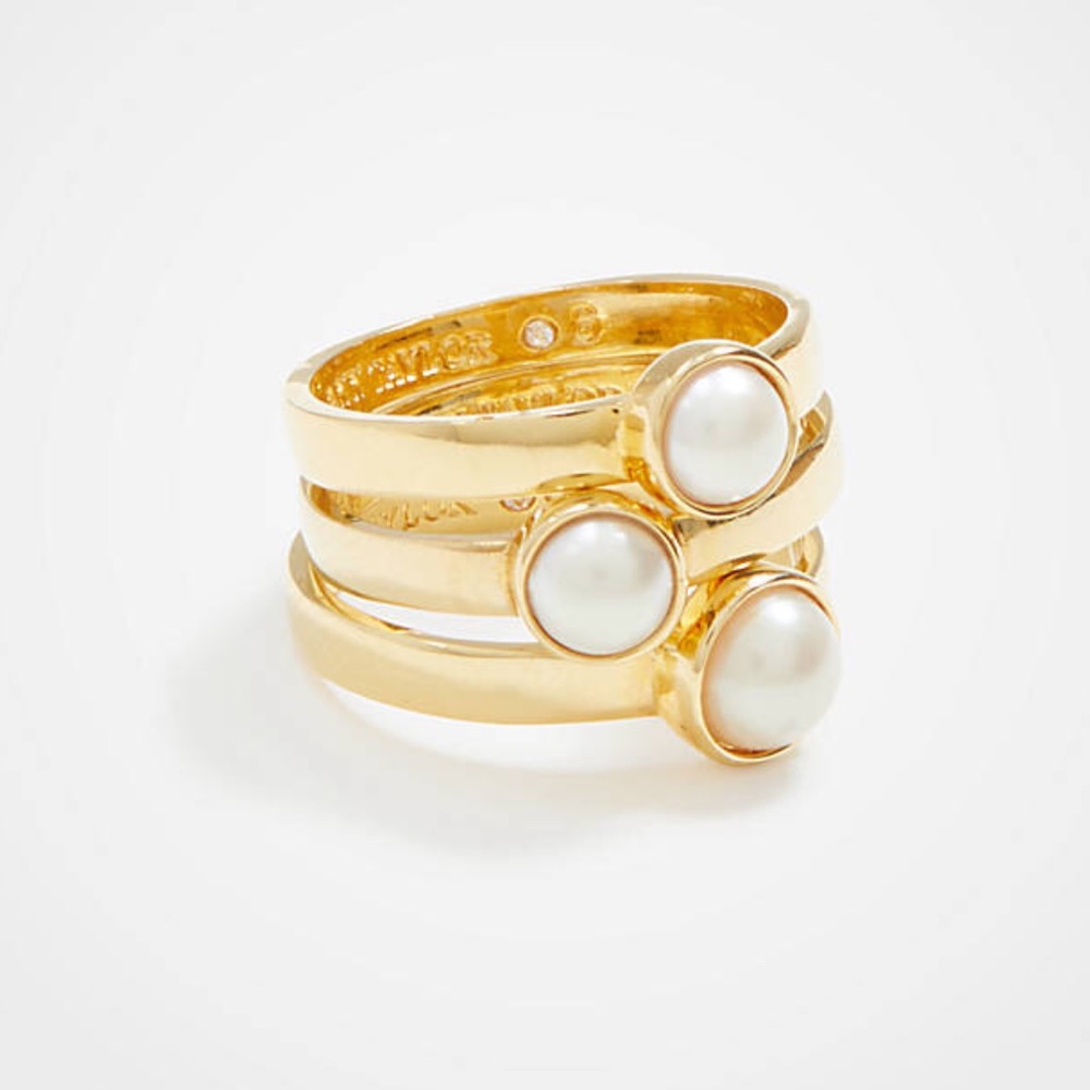 Ann Taylor pearlized stacked ring set